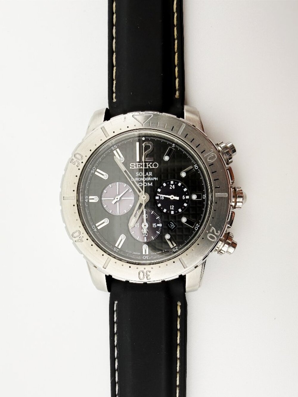Rare Seiko Solar Chronograph Men's Watch (SSC223P2) - Full Set + Straps